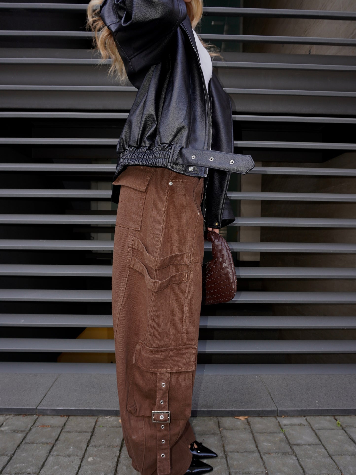 JEANS BAGGY CON FIBBIE