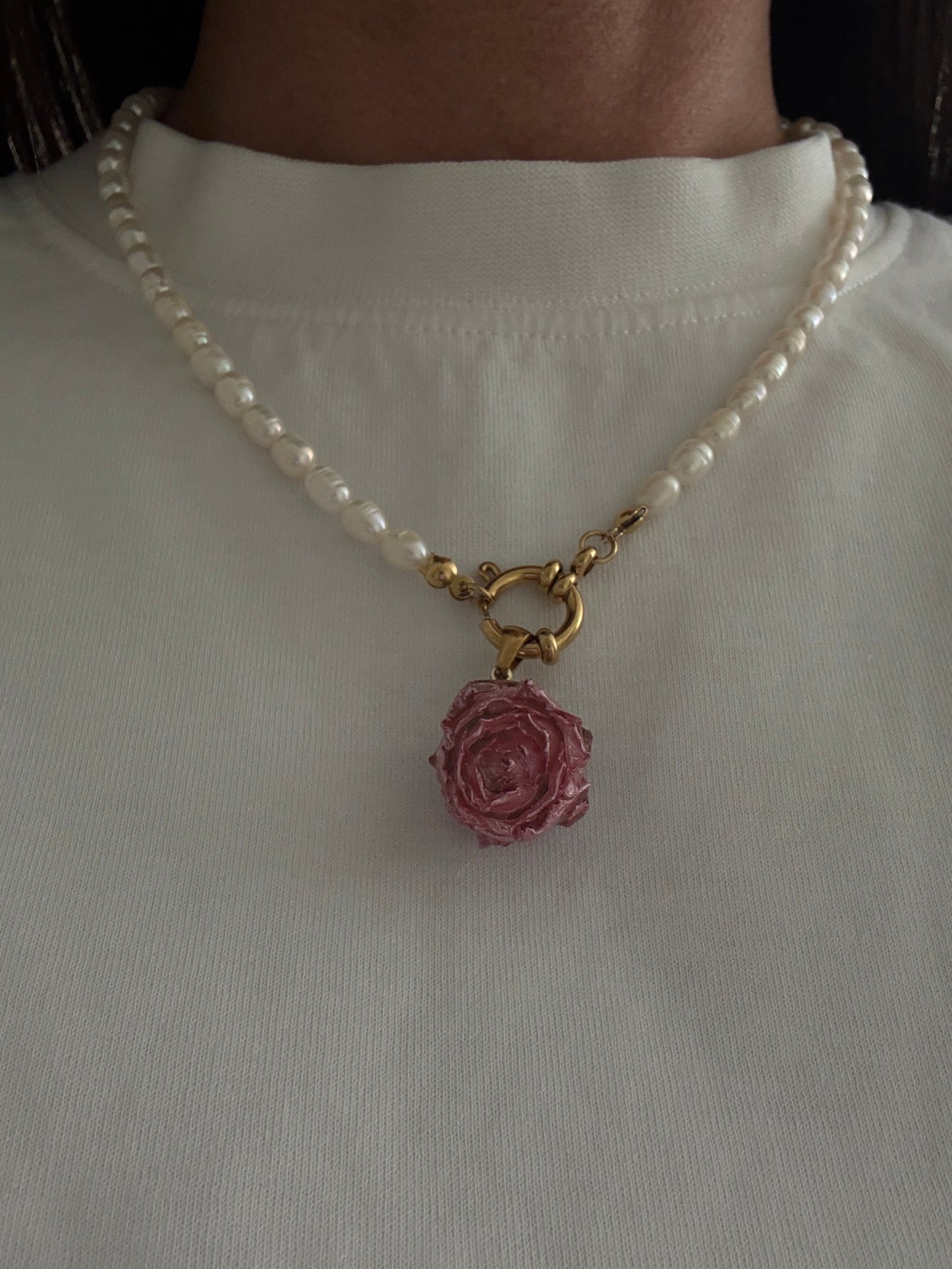COLLANA CON CIONDOLO ROSA