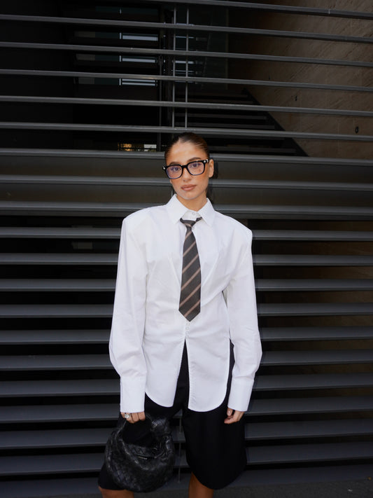 CAMICIA CON SPALLE IMBOTTITE LUMINA