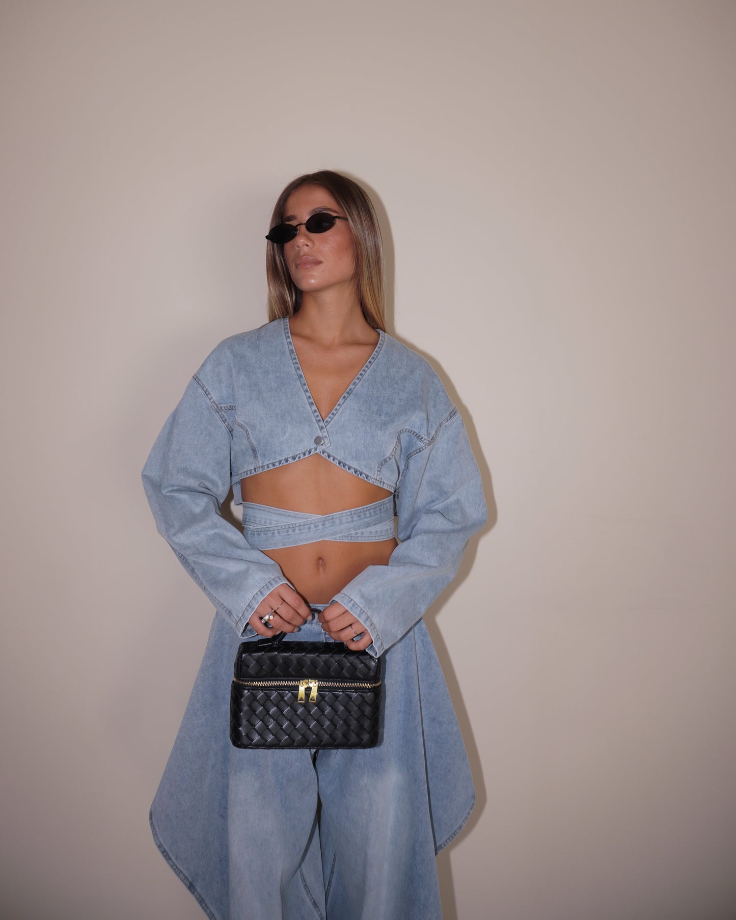 COMPLETO DENIM CAMICIA CROP E PANTALONE A SBUFFO