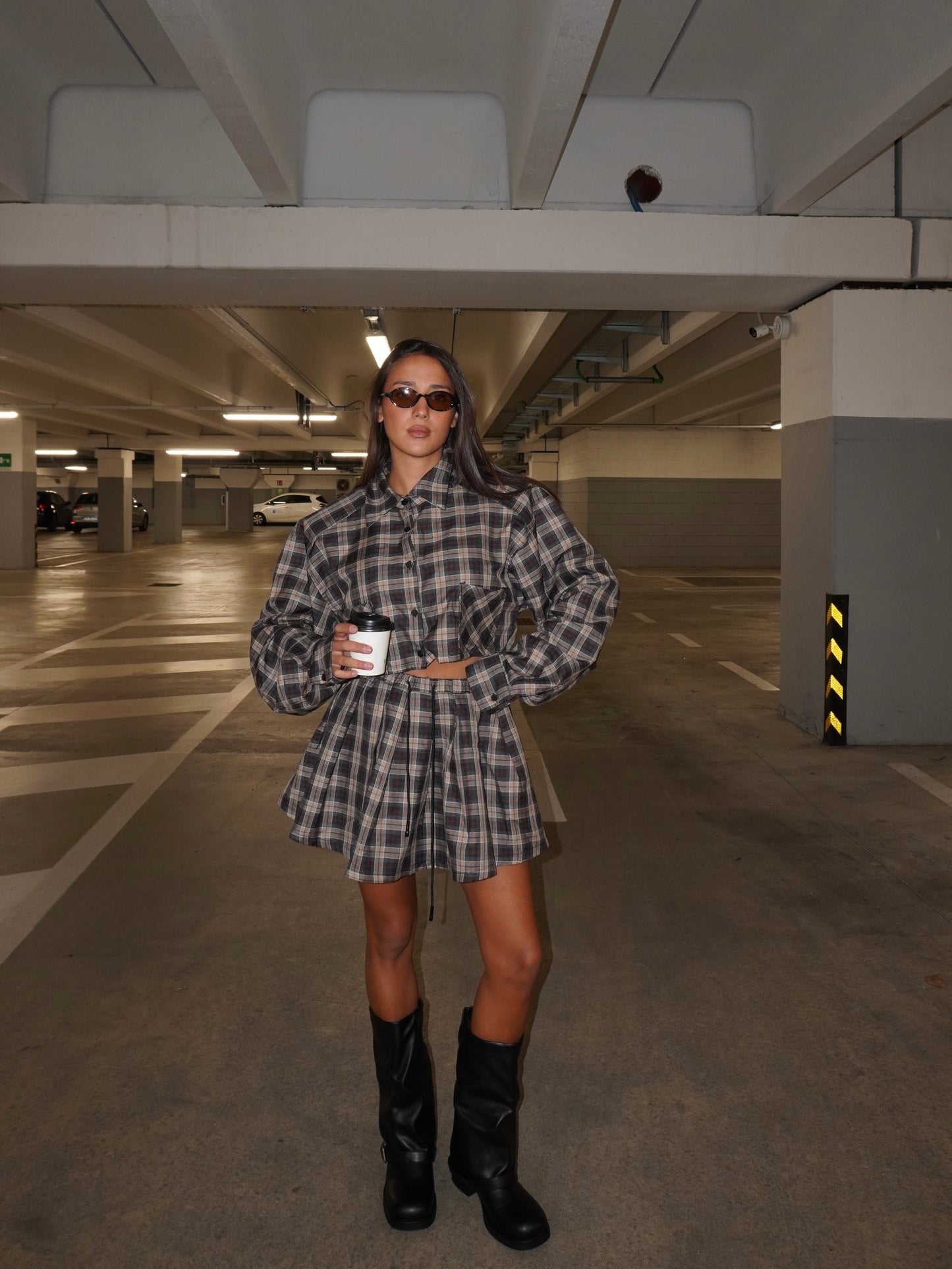 COMPLETO CAMICIA CROP E GONNA