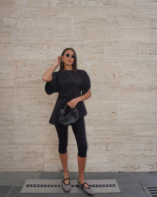 MAGLIA CON MANICHE BALLOON E APERTURE