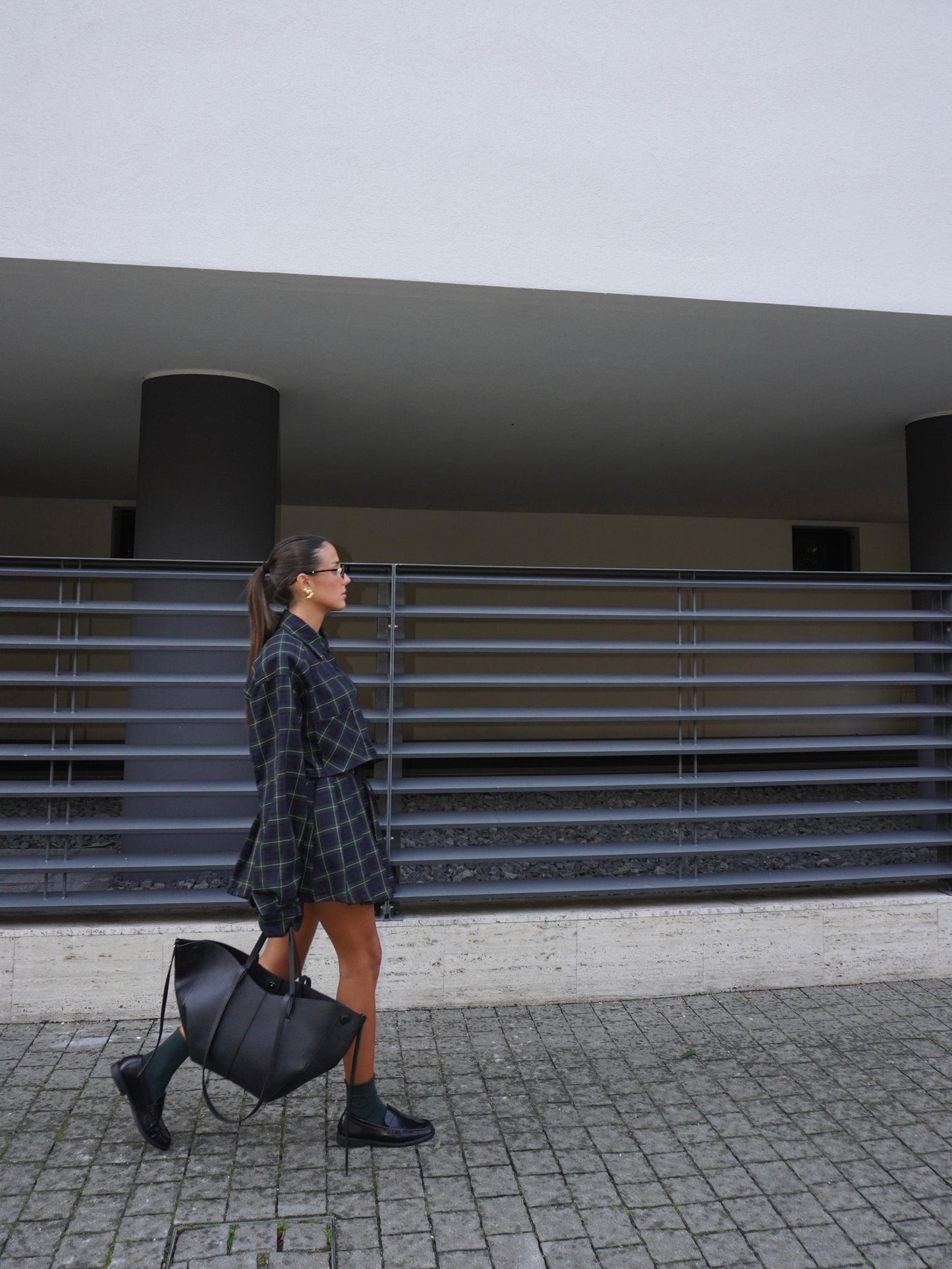 COMPLETO CAMICIA CROP E GONNA
