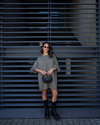 T-SHIRT OVERSIZE CON PIUME
