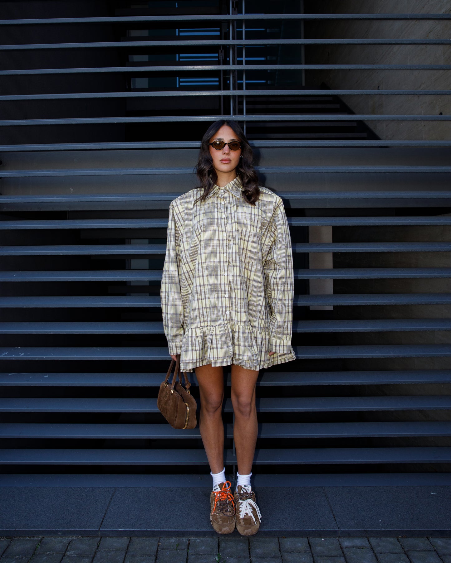 ABITO CAMICIA CON SPALLE IMBOTTITE