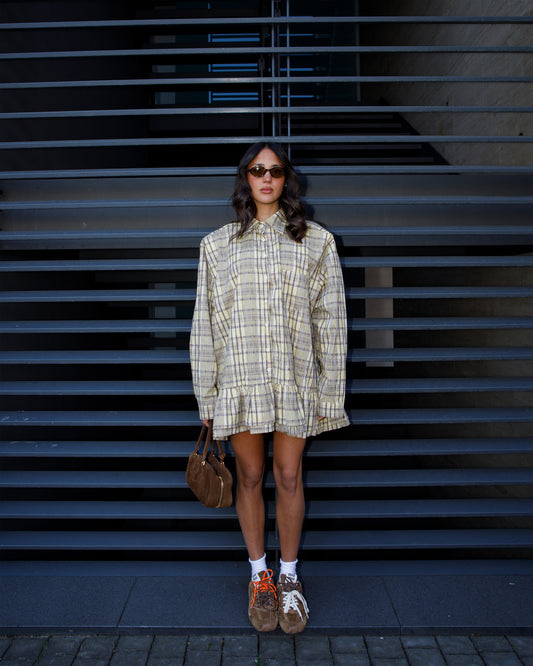 ABITO CAMICIA CON SPALLE IMBOTTITE