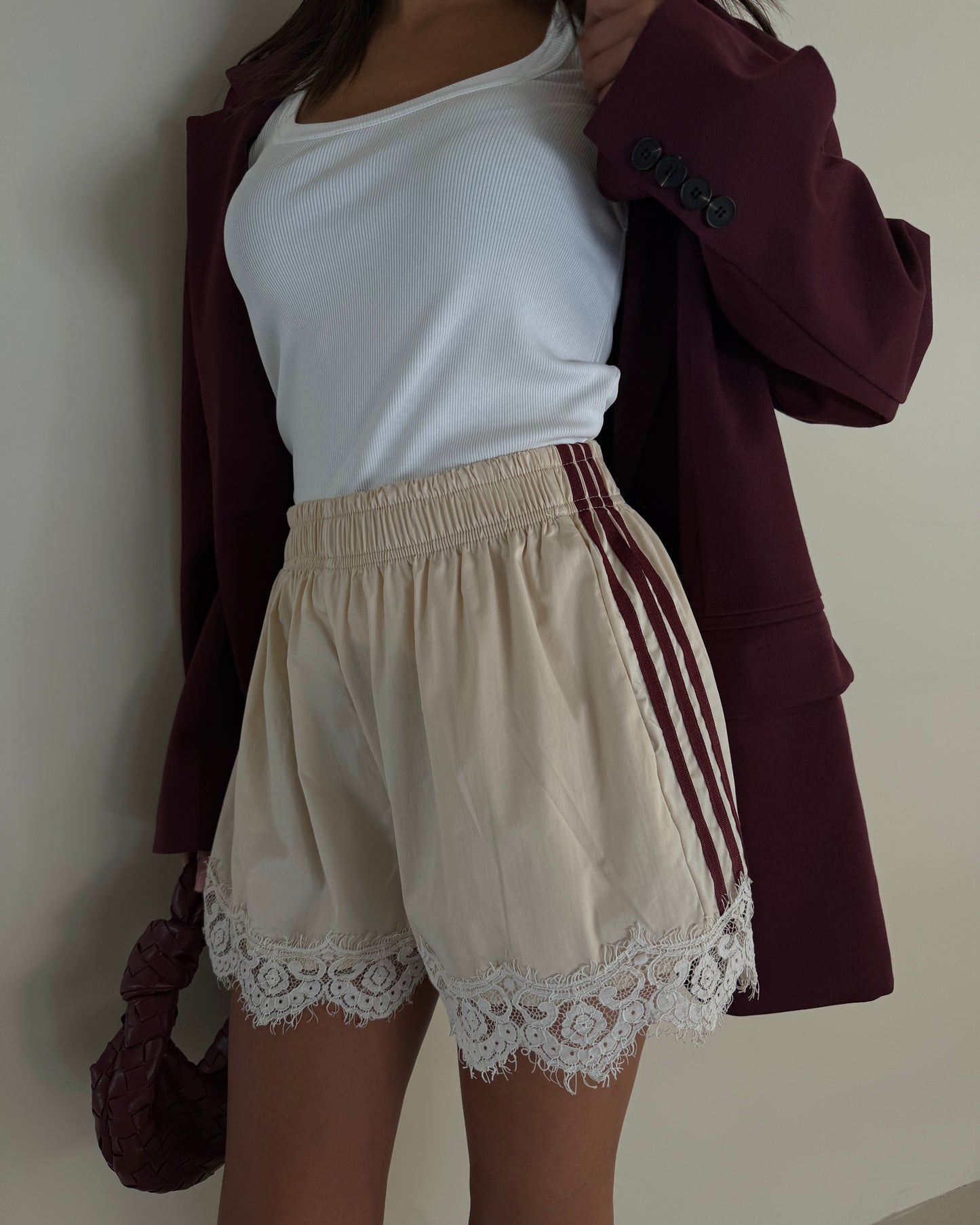 SHORTS CON BANDE LATERALI LUMINA