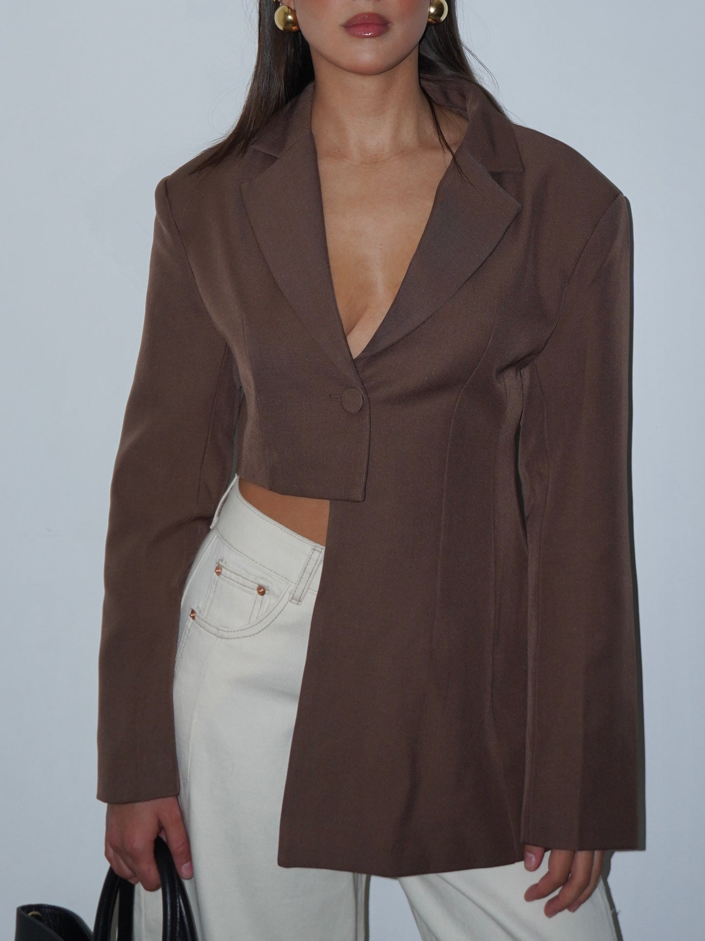 BLAZER ASIMMETRICO CON SPALLINE IMBOTTITE