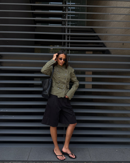 GIACCA STRINGATA IN DENIM CON BOTTONI