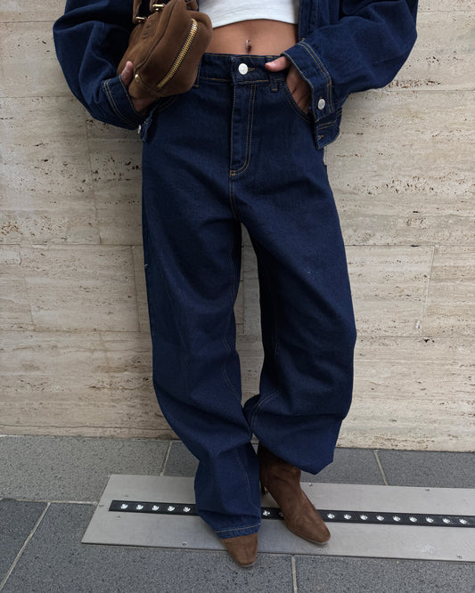 JEANS CON DOPPIA TASCA