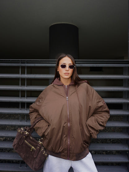 BOMBER IMBOTTITO CON CAPPUCCIO