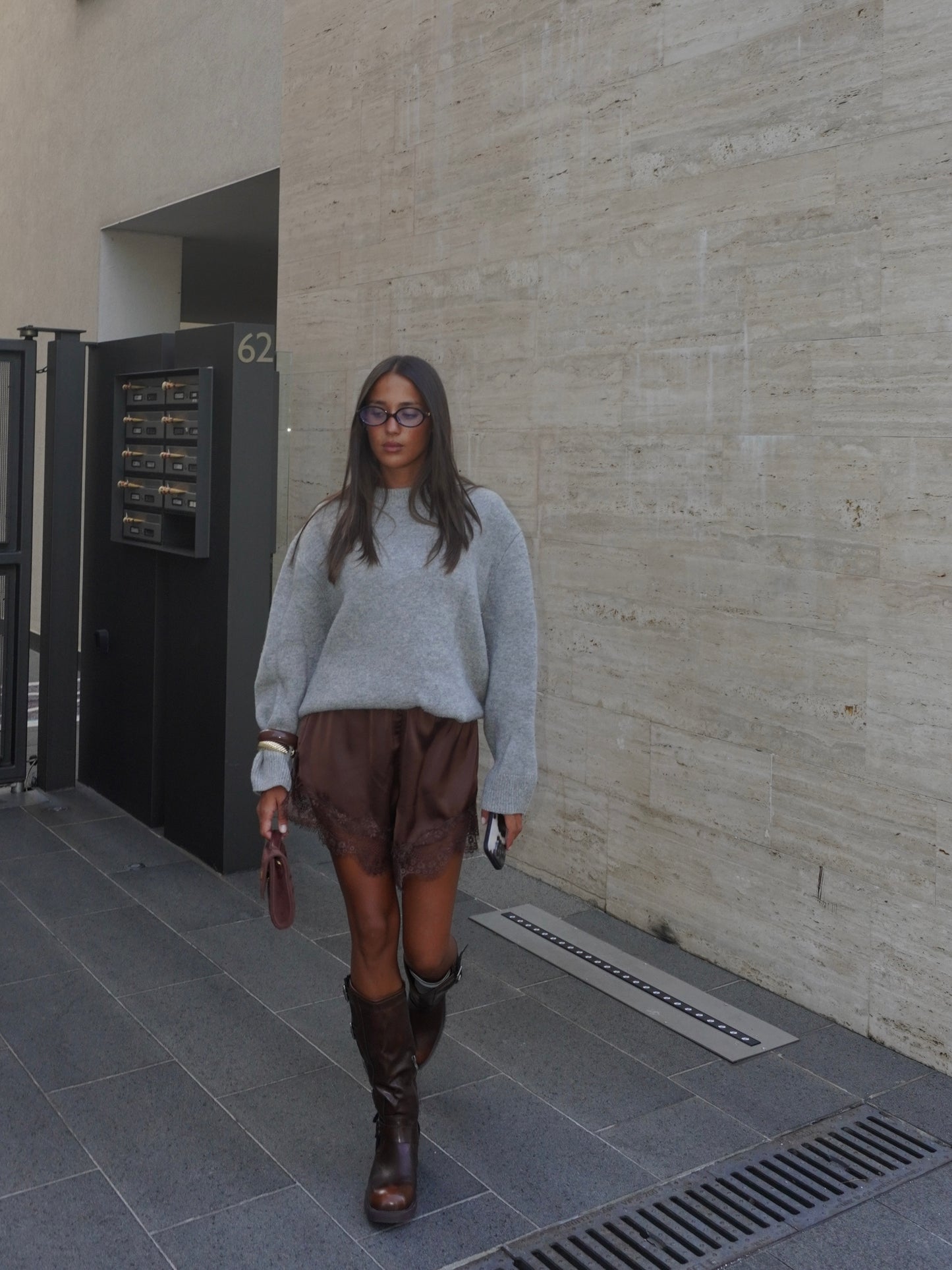 SHORTS IN SIMIL RASO E PIZZO