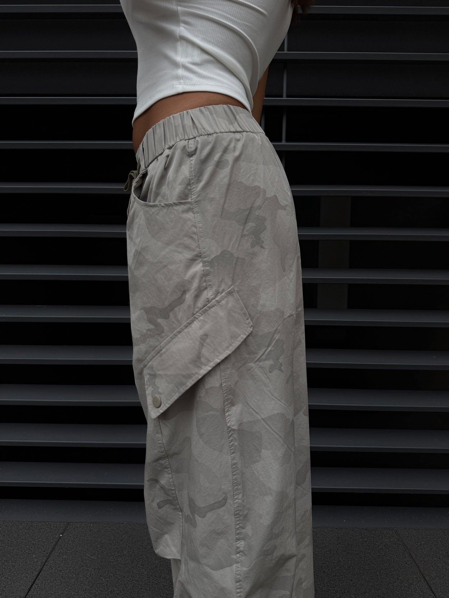 PANTALONE PARACHUTE MILITARE CHIARO