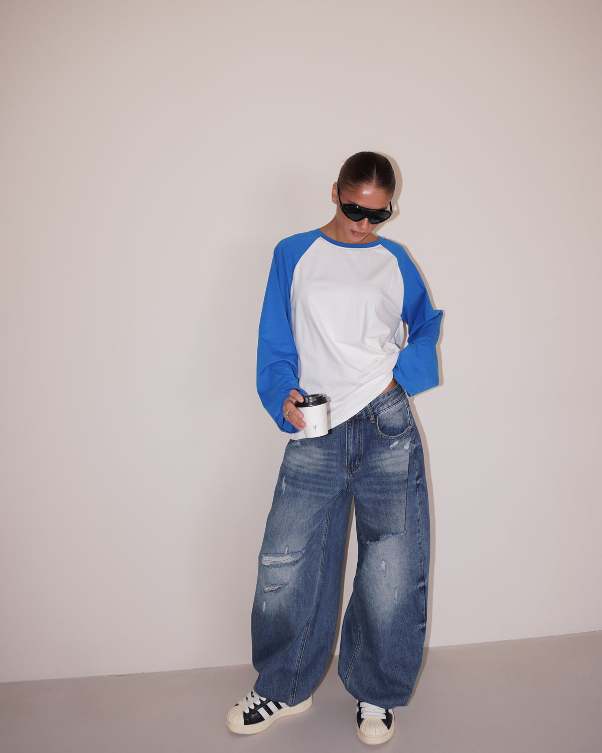 T-SHIRT BICOLOR MANICHE LUNGHE