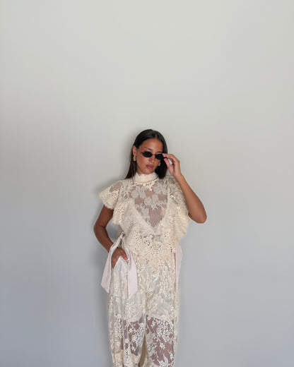 COMPLETO IN PIZZO TOP E PANTALONE