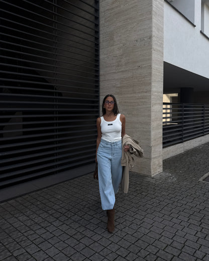 JEANS CON DOPPIA TASCA