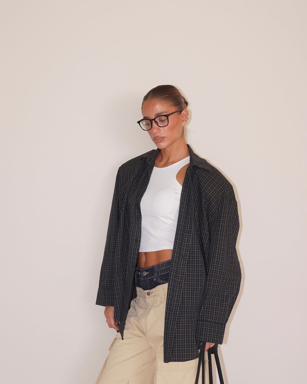 CAMICIA CON SPALLINE IMBOTTITE