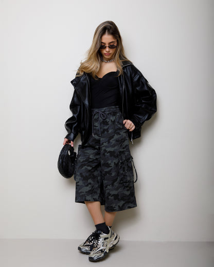 BERMUDA MILITARE CON TASCHE