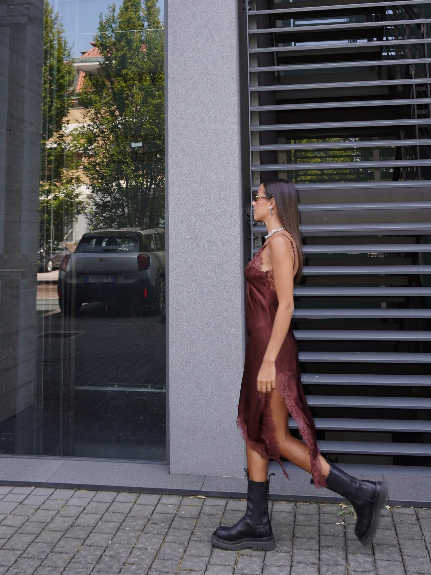 ABITO MIDI IN SIMIL RASO CON PIZZO