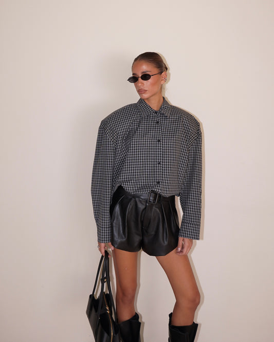 CAMICIA CON SPALLINE IMBOTTITE