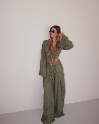 COORDINATO TOP CON NODO E PANTALONE MORBIDO