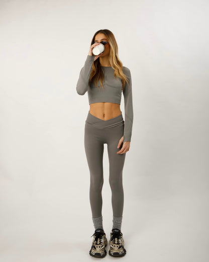 COMPLETO SPORTIVO CON MANICHE LUNGHE