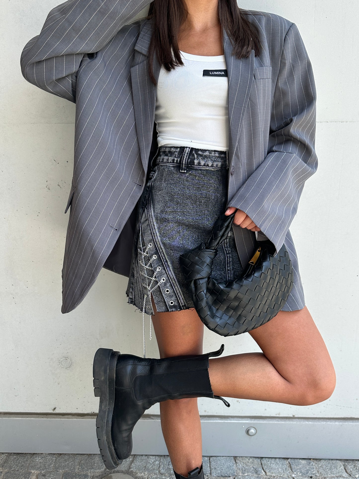 MINIGONNA IN DENIM STRINGATA