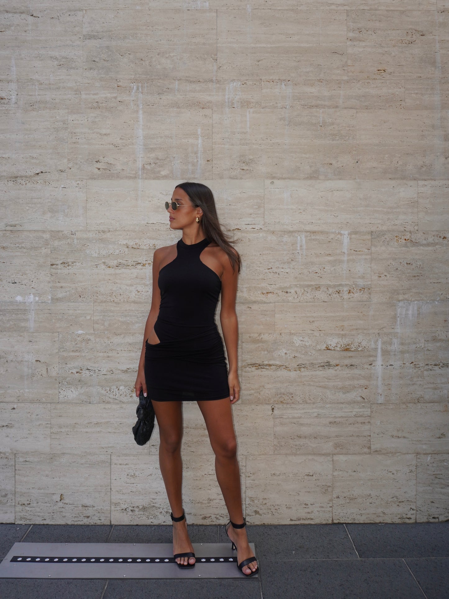 MINIABITO SCOLLO HALTER E CUT OUT
