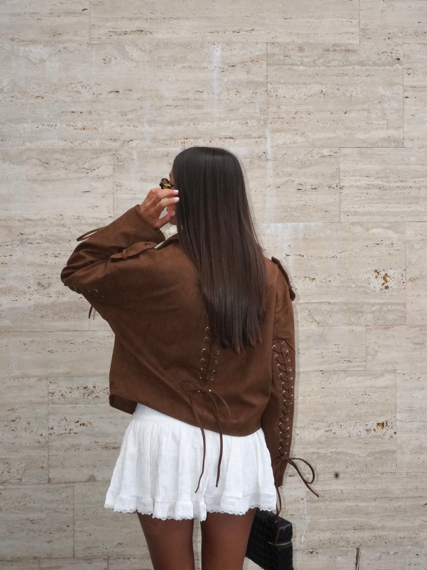 CHIODO STRINGATO IN SIMIL CAMOSCIO