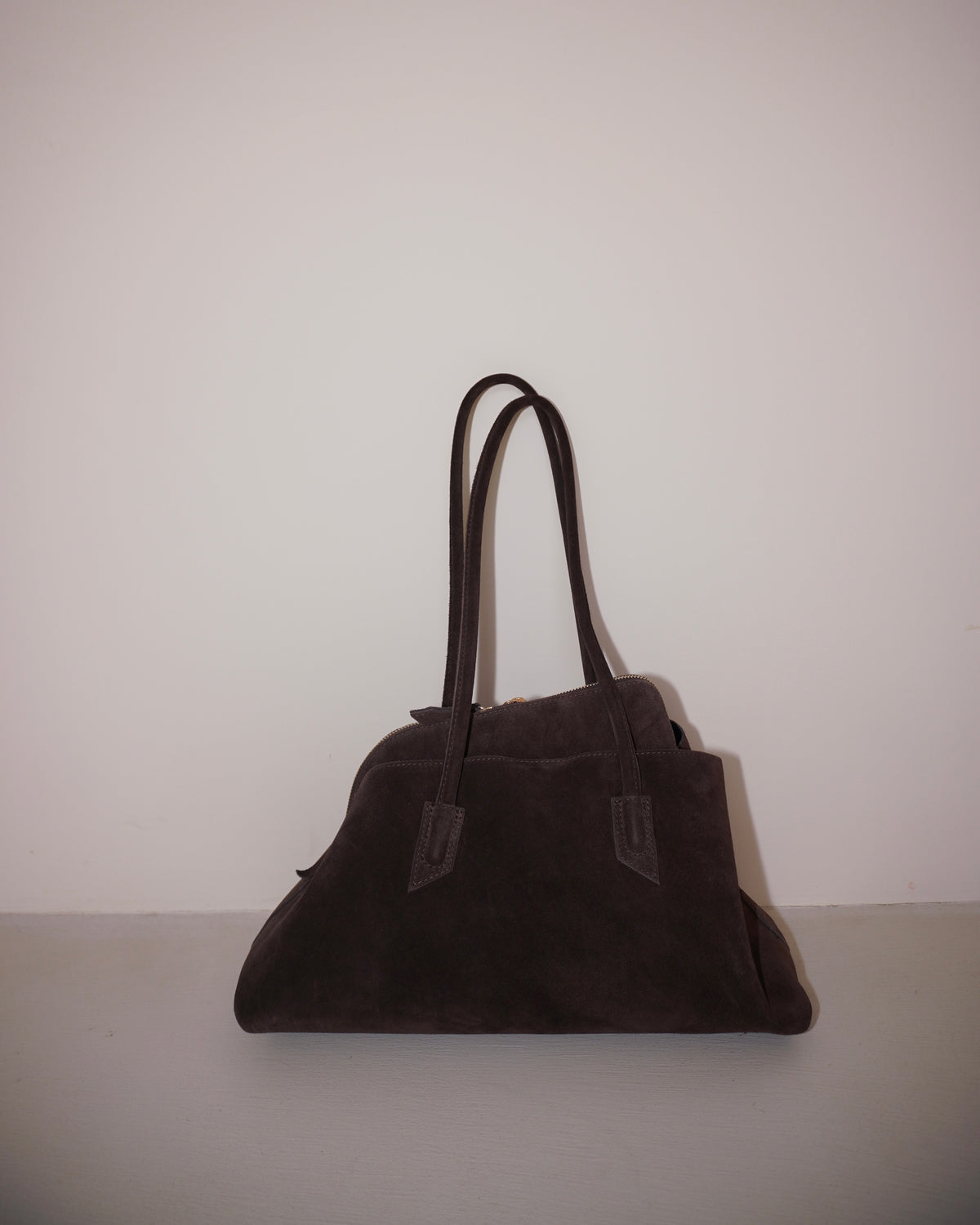 BORSA A SPALLA IN PELLE SCAMOSCIATA