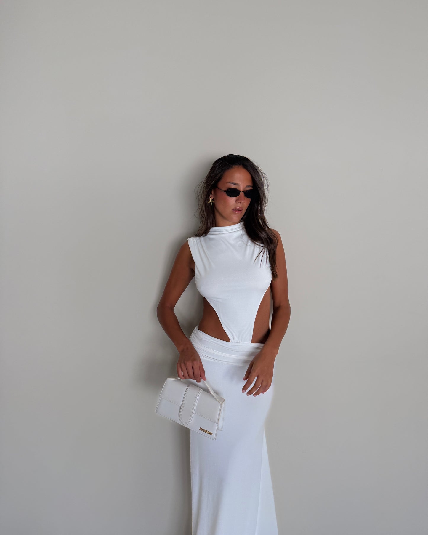 ABITO LUNGO SMANICATO CON CUT-OUT