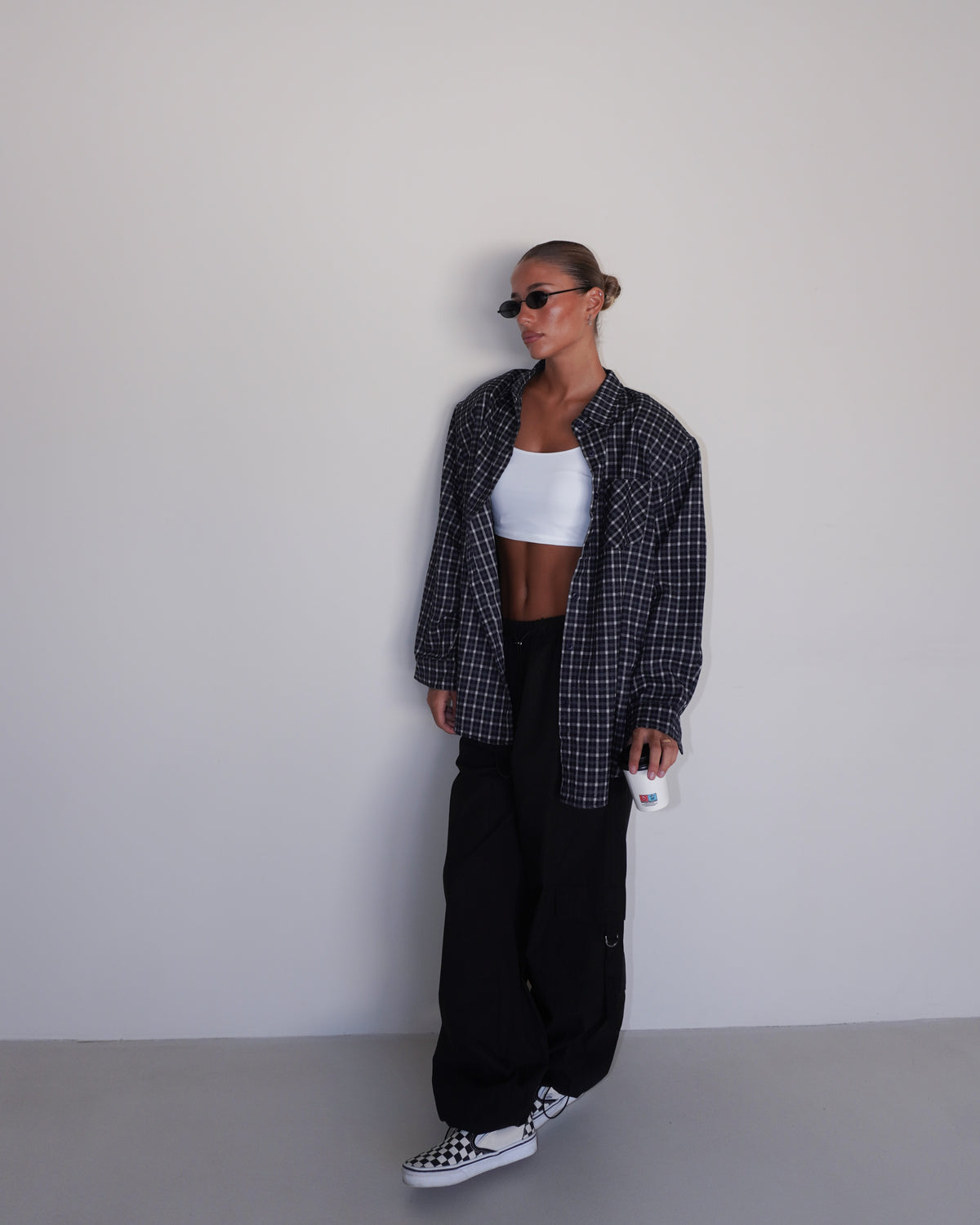 PANTALONE PARACHUTE CON ELASTICI