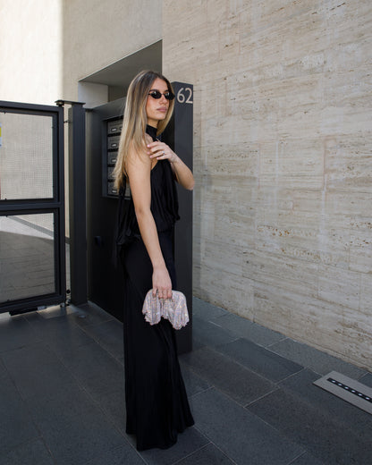 ABITO LUNGO SATINATO SCOLLO HALTER