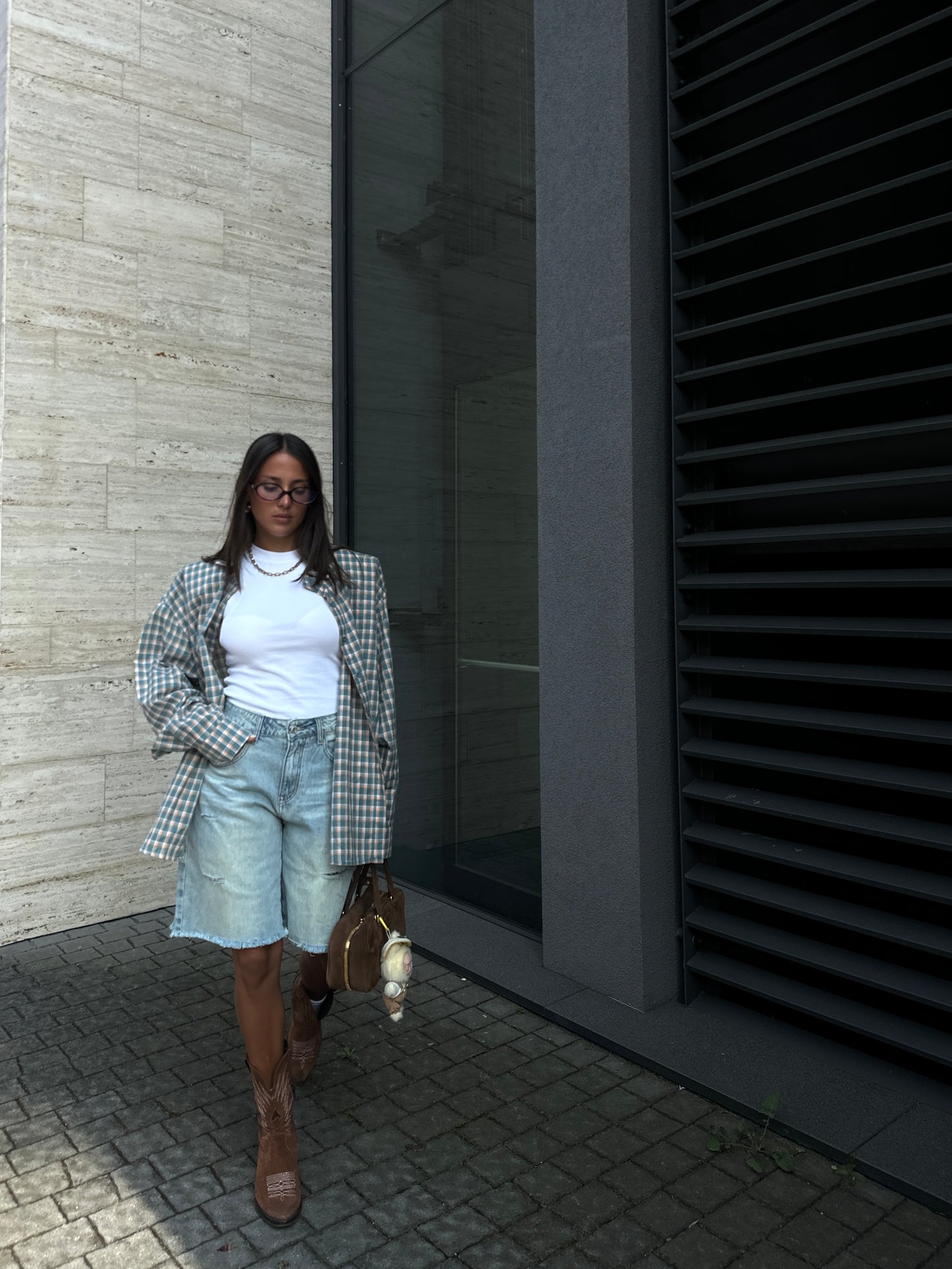CAMICIA A QUADRI CON SPALLINE IMBOTTITE