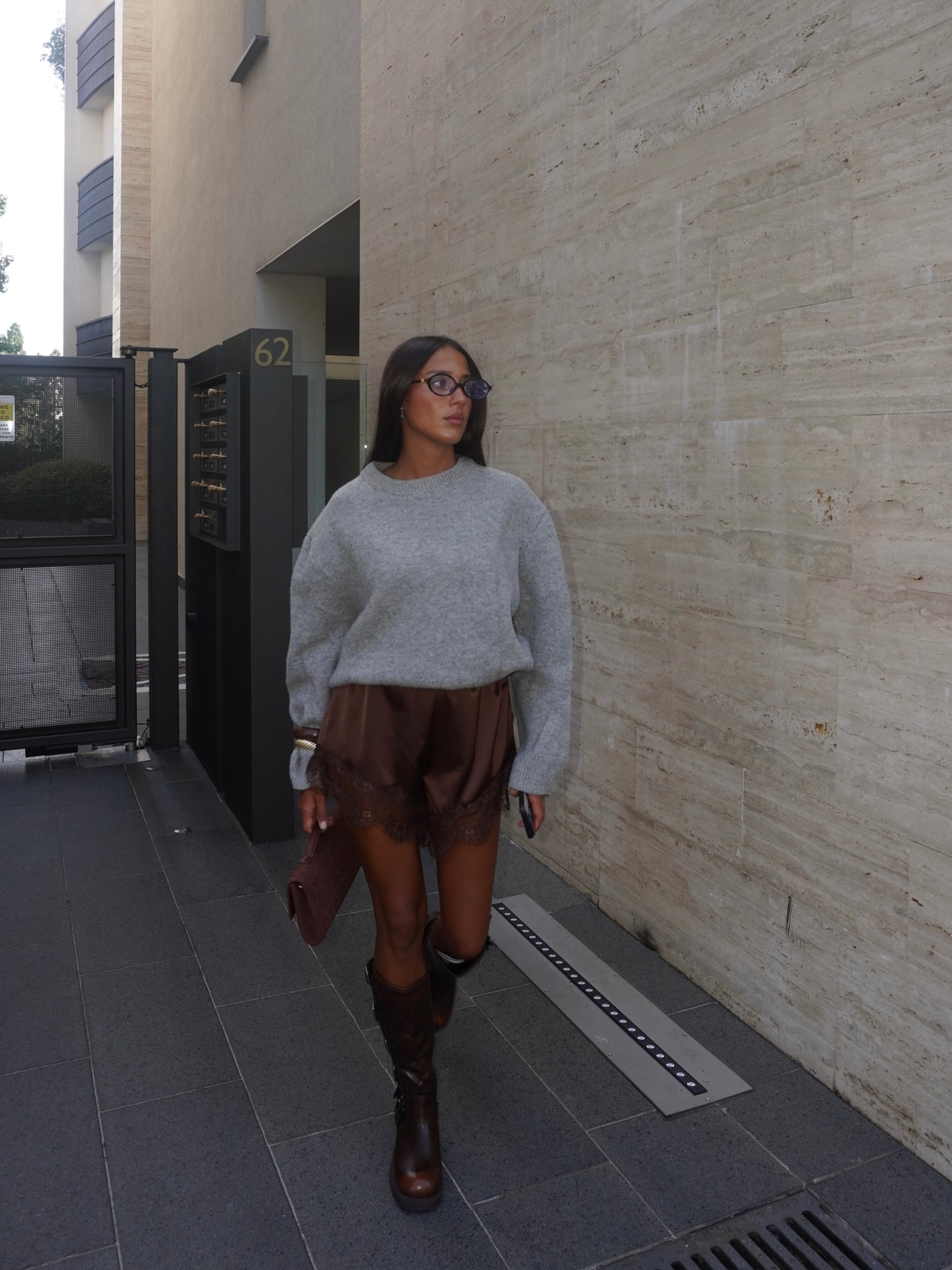 SHORTS IN SIMIL RASO E PIZZO