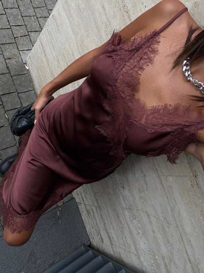 ABITO MIDI IN SIMIL RASO CON PIZZO