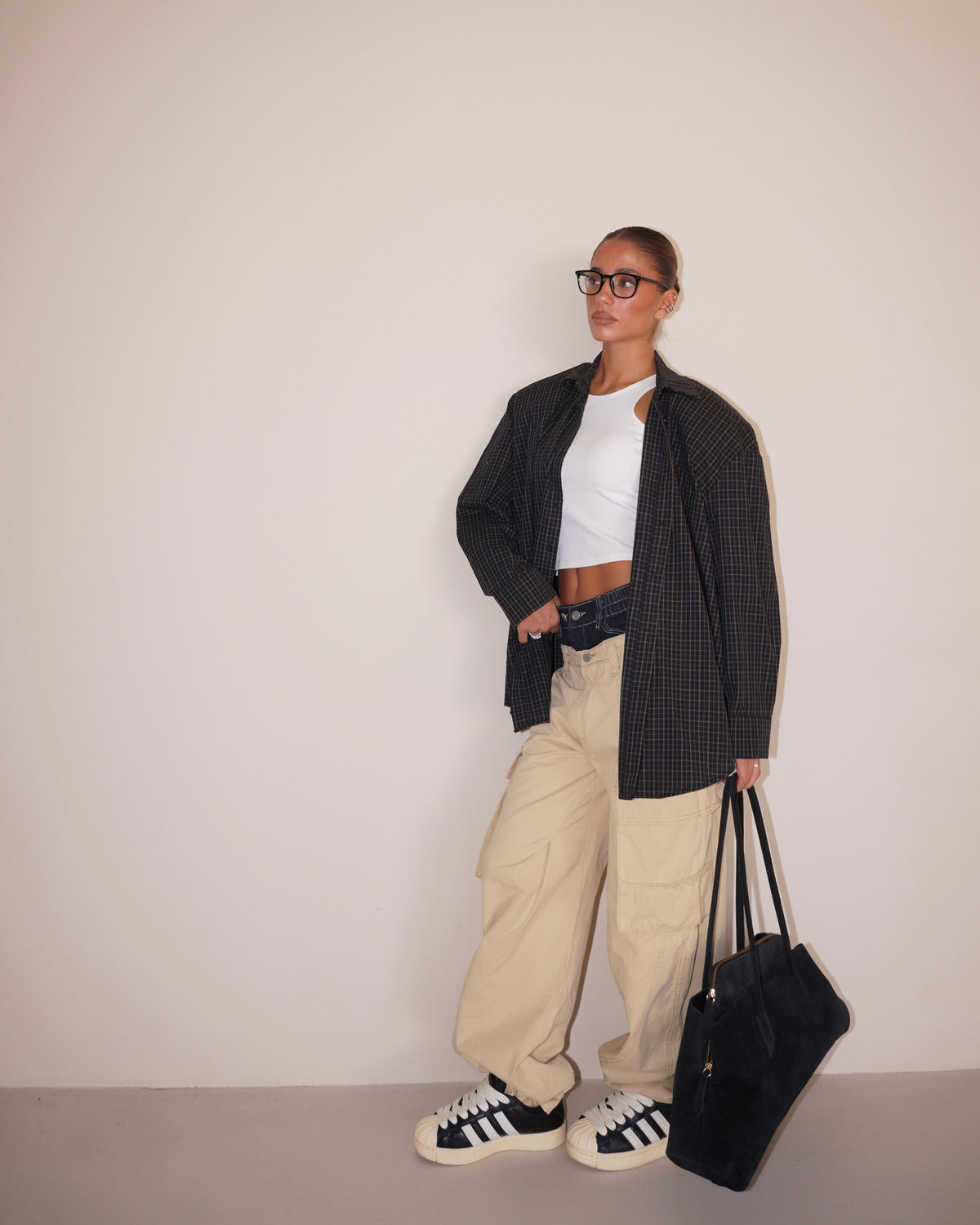 CAMICIA CON SPALLINE IMBOTTITE