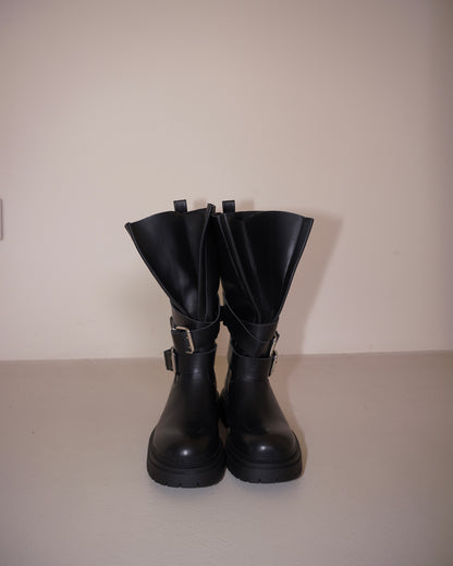 STIVALI BIKER CON FIBBIE