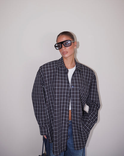 CAMICIA CON SPALLINE IMBOTTITE