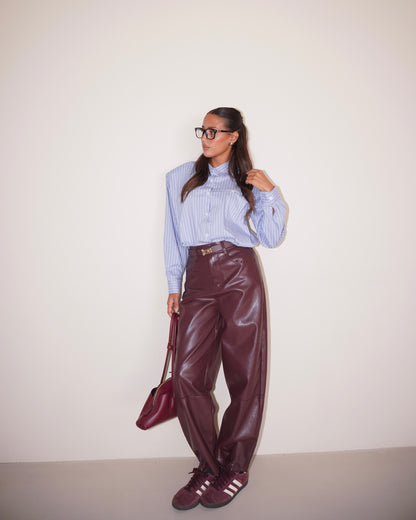 PANTALONI IN ECOPELLE CON CINTURA