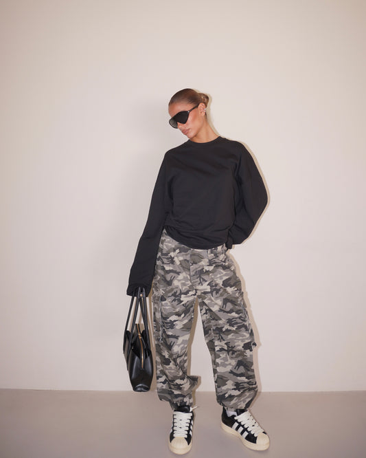 PANTALONI DENIM CARGO CON TASCHE