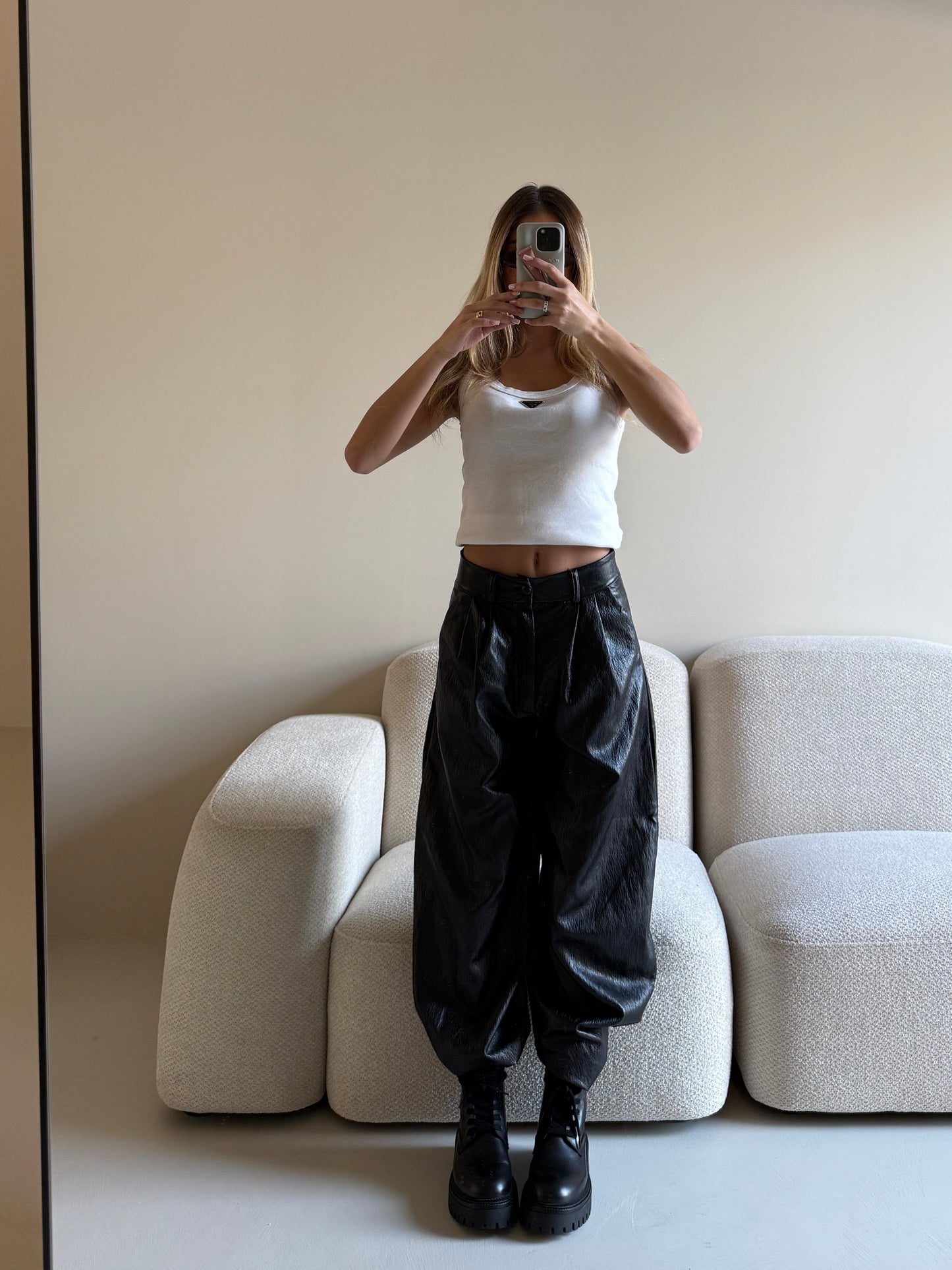 PANTALONE IN ECOPELLE MARTELLATA