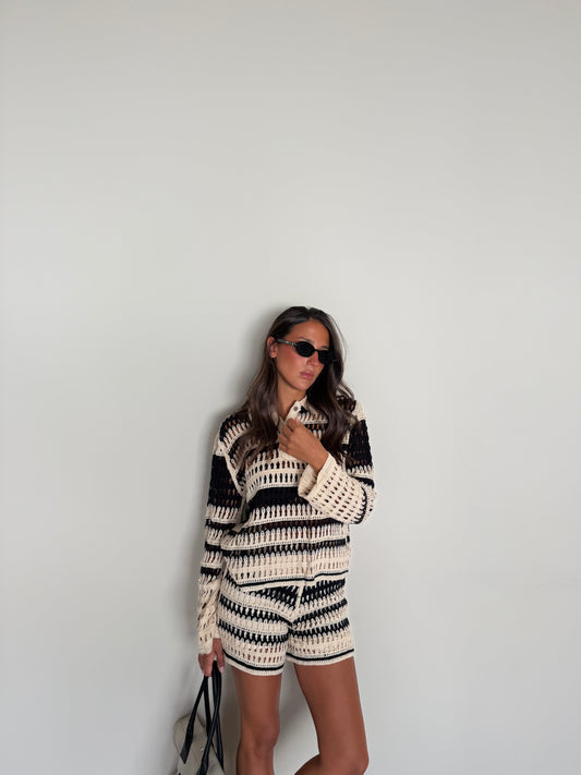 COMPLETO CROCHET SHORTS E MAGLIA
