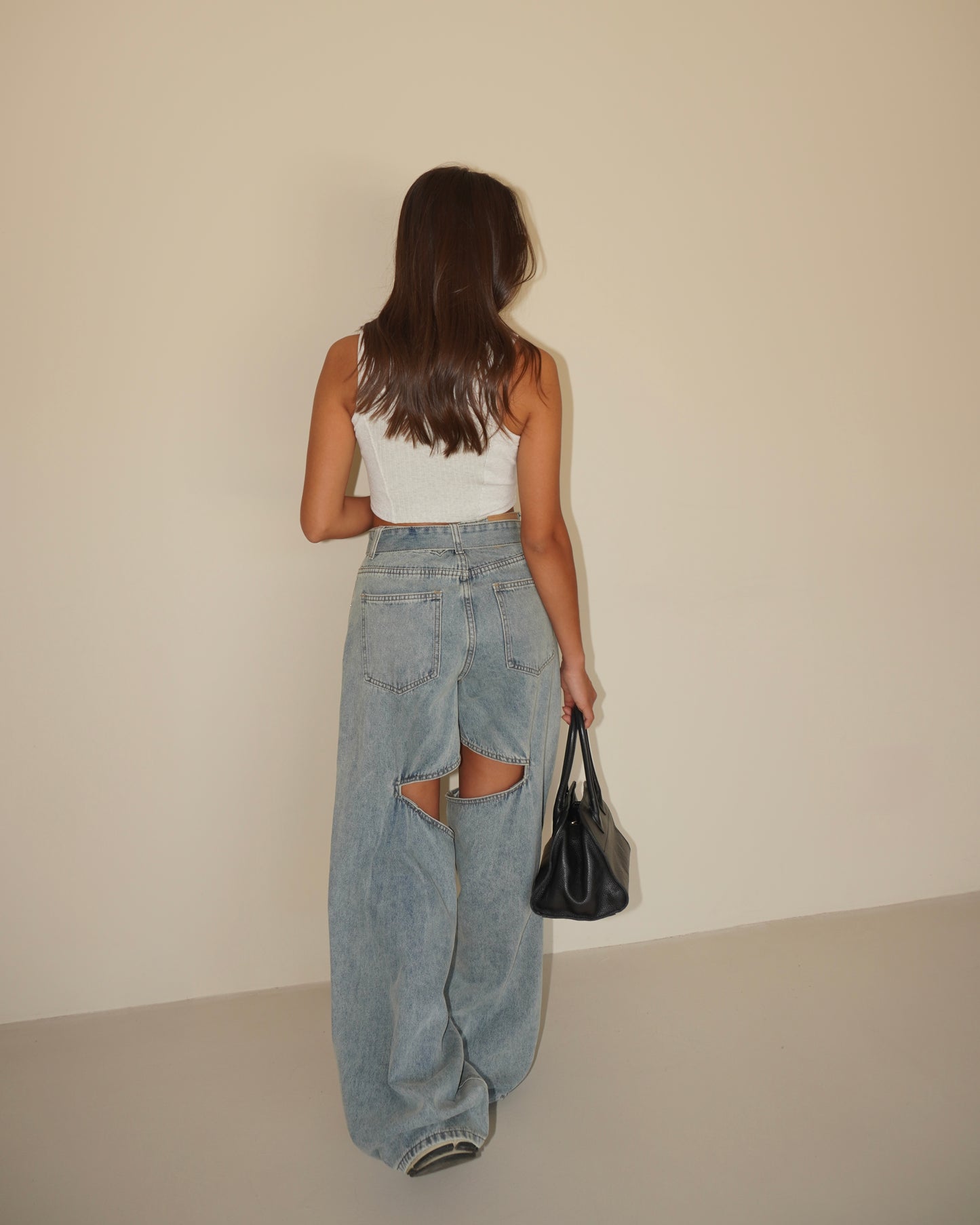 JEANS CUT OUT