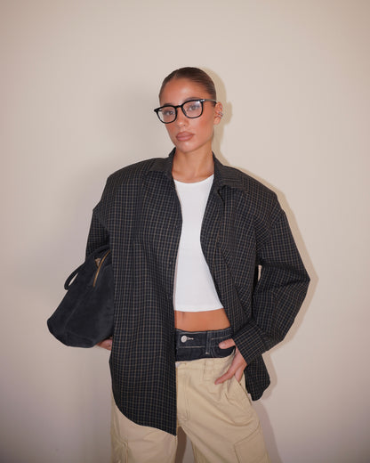 CAMICIA CON SPALLINE IMBOTTITE