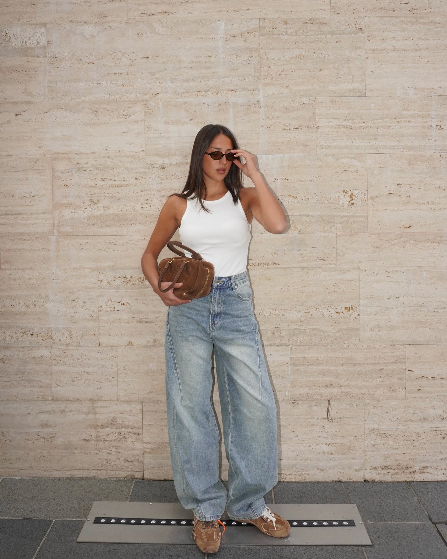 JEANS STRAIGHT CON TASCHE IN ECOPELLE