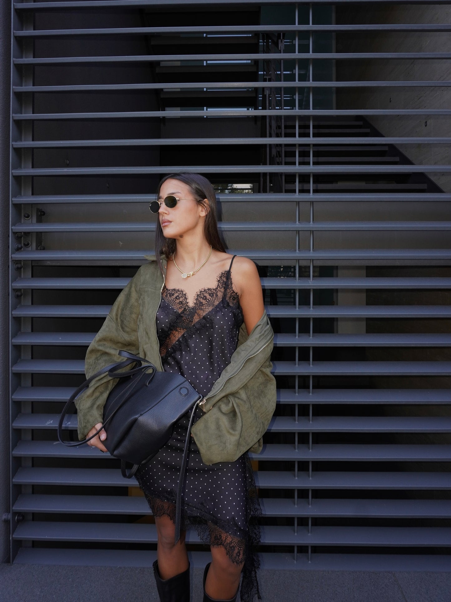 ABITO A POIS IN SIMIL RASO