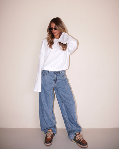 JEANS GAMBA LARGA CON CUCITURE
