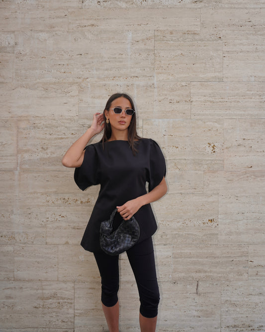 MAGLIA CON MANICHE BALLOON E APERTURE