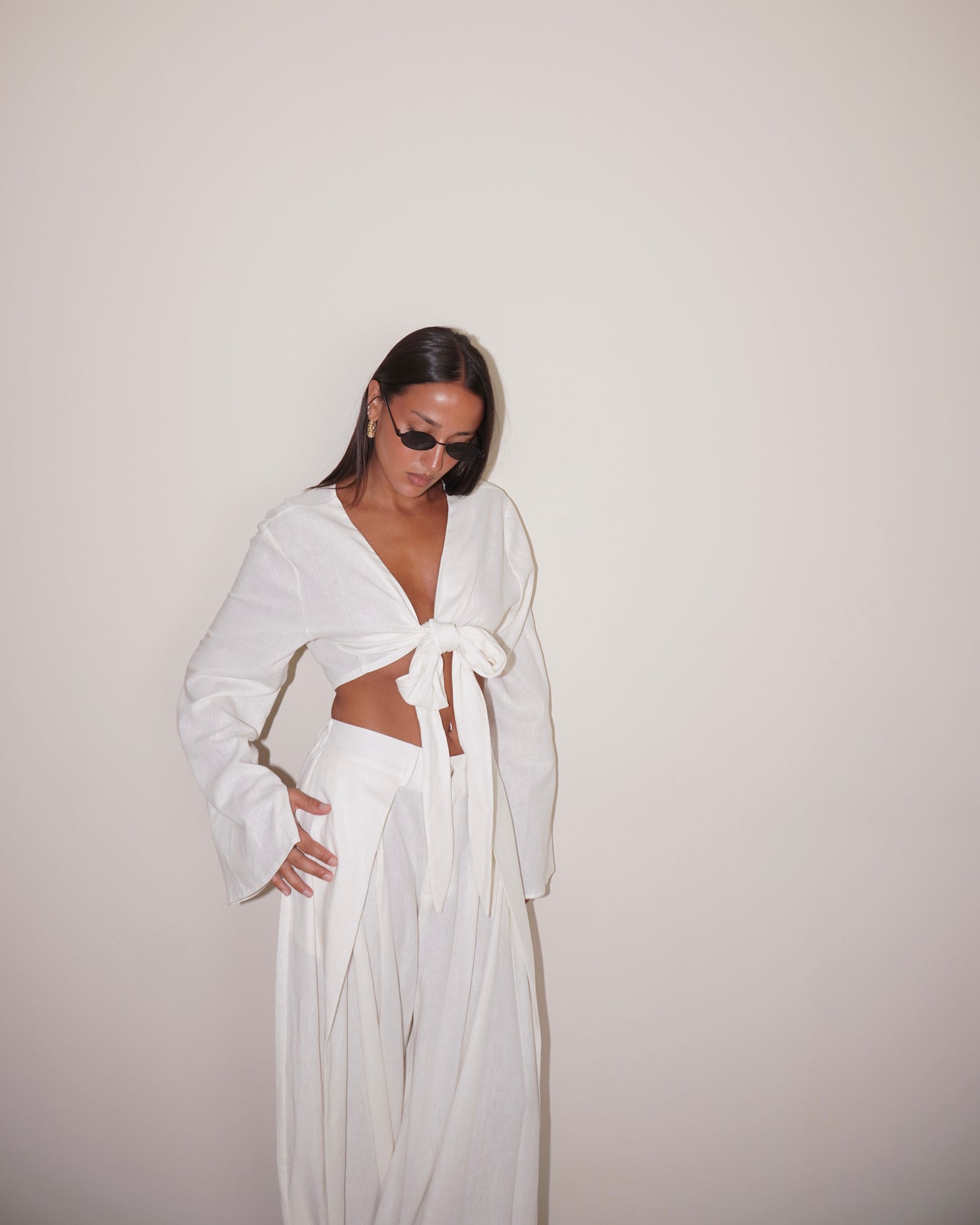 COORDINATO TOP CON NODO E PANTALONE MORBIDO